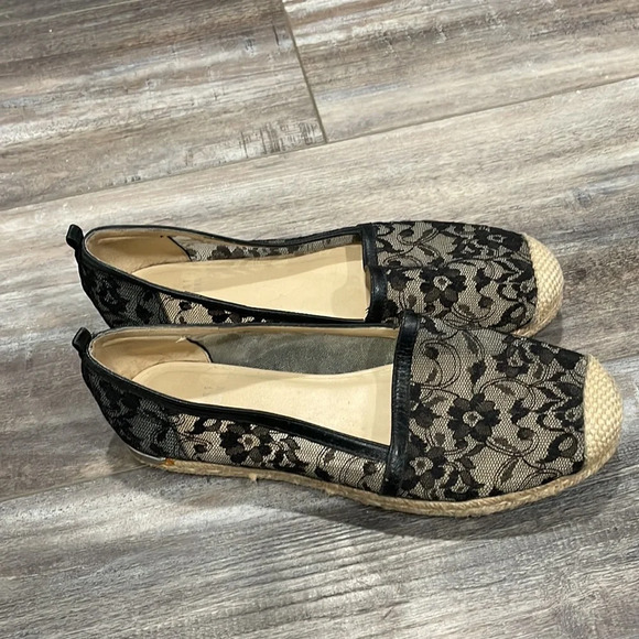 Stuart Weitzman Meshuga black lace espadrille flats - Picture 3 of 11